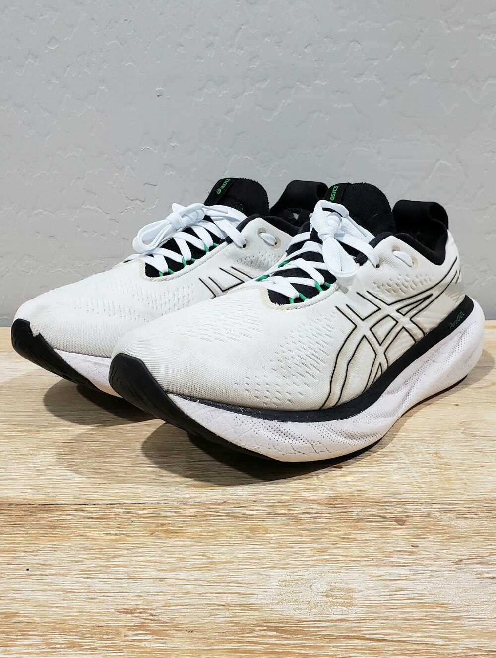 ASICS Men's Gel-Nimbus 25 Running Shoes (10.5) White/Black/Green
